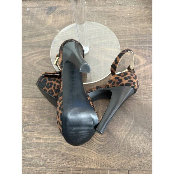 NEW MICHAEL Michael Kors Women’s 8 Pump Shoe Peep Toe Leopard Print - Picture 6 of 7